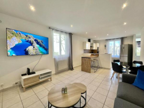 Maison de ville rénovée à 15 min de Lyon